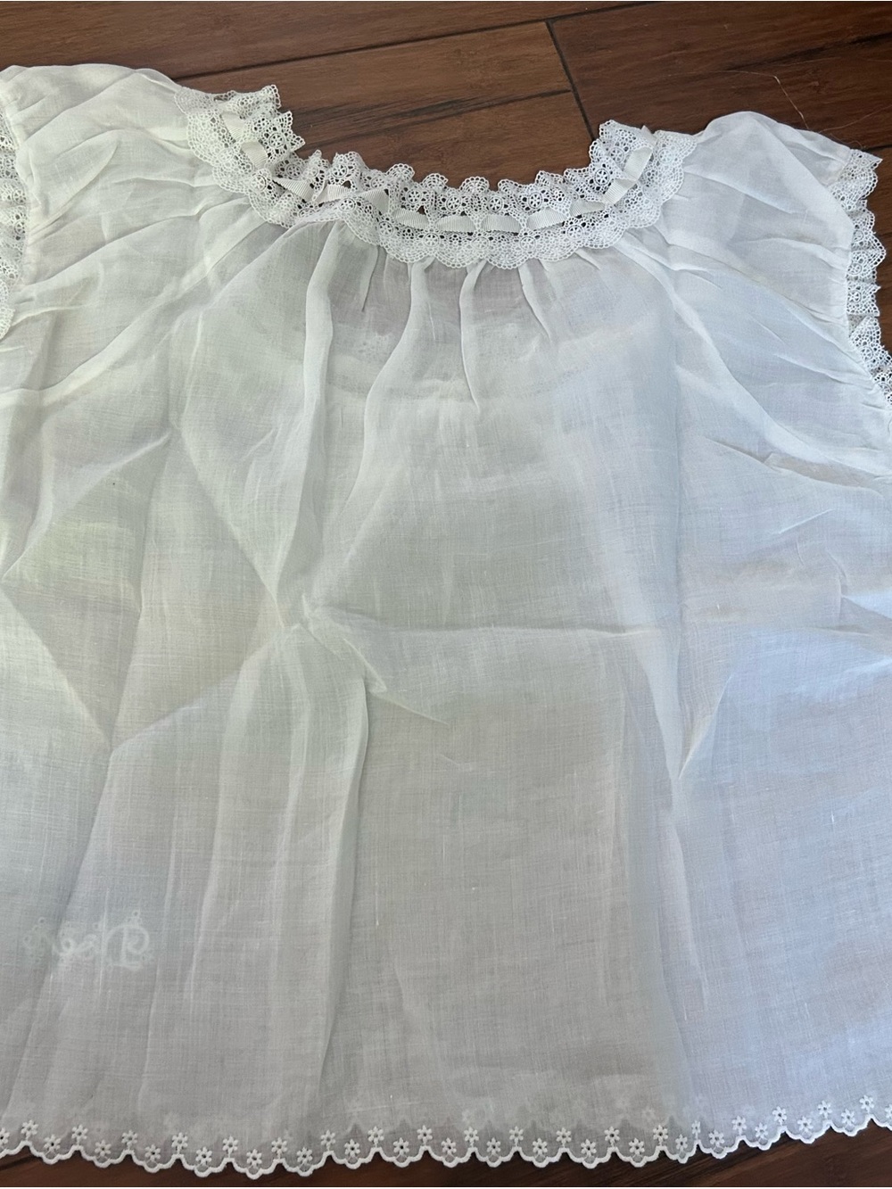Doen Marinette in Salt White Lace-Trim Peasant Blouse - Picture 5 of 7